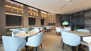 jiaxing-nanhu-lake-yaohan-atour-hotel