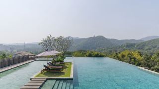veranda-high-residence