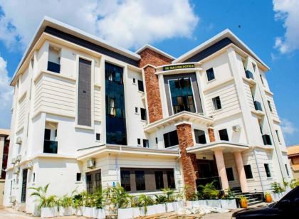 De Bullion Hotels