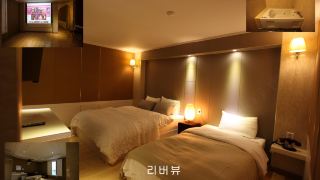 hotel-river