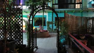 dream-house-garden-hotel