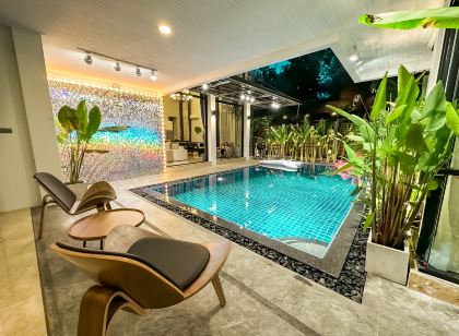 189/7bangkok 6 bedrooms private pool villa,1000square summer villa