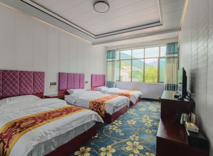 官鵝溝聚朋山莊(官鵝溝景區店)