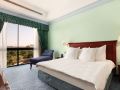 hilton-pyramids-golf