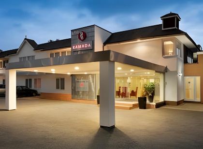 Riverside Hotel
