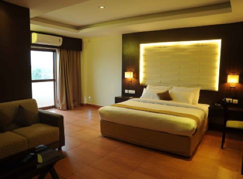 Castle International Premium Hotel