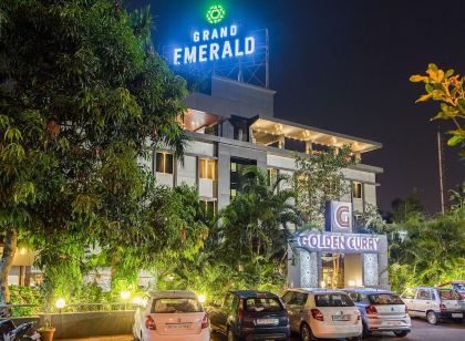 Treebo Premium Grand Emerald