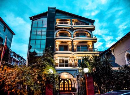 Broadway Hotel Tirana