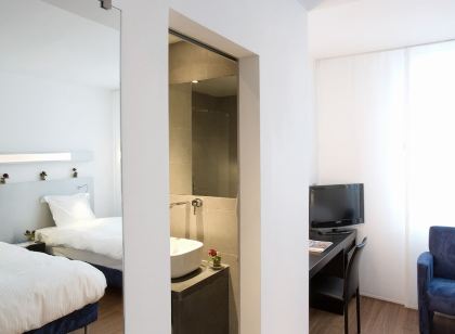 Aqua Hotel by HappyCulture