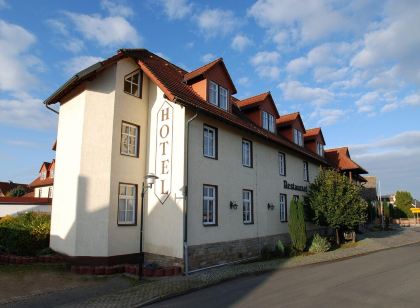 Zur Kaiserpfalz | Hotel•Spa•Camping