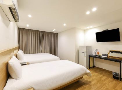 제이비 플러스 호텔