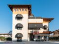 small-hotel-royal