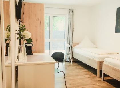 Hotel, Pension, Appartements "Zur Dorfschänke"