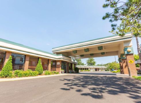 Country Inn & Suites by Radisson, Traverse City, MI