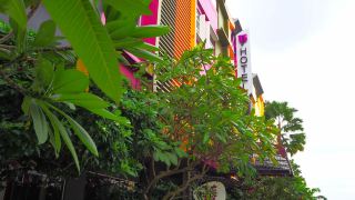 j-hotel