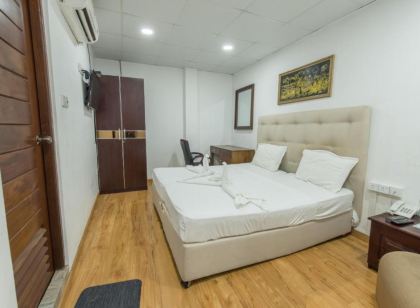 Metro City Hotel