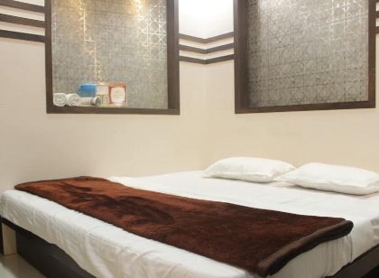 Goroomgo Himalaya Agartala