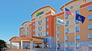 holiday-inn-express-maspeth-an-ihg-hotel
