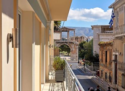 Ava Hotel and Suites