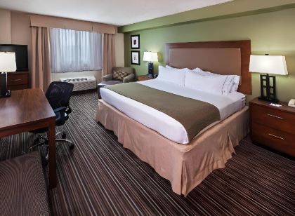 Holiday Inn Express & Suites Fort Worth Downtown