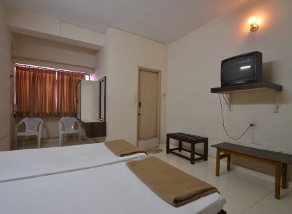 Hotel Maya Deluxe