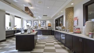 hampton-inn-and-suites-columbus-downtown-ohio