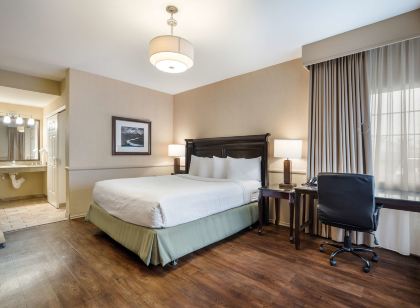 Best Western Corona Hotel Suites