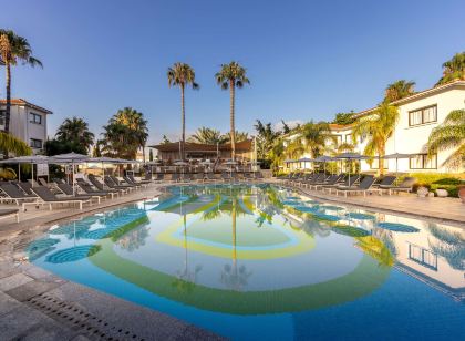 King Jason Paphos - Designed for Adults by Louis Hotels