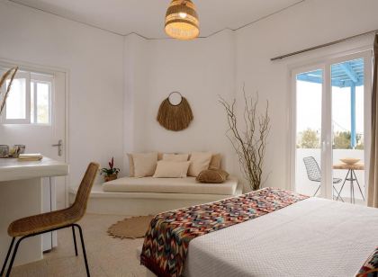 カル デイ ルームズ サントリーニ