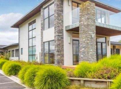 Lakeside Health & Wellness Resort