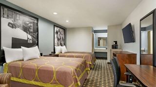 super-8-by-wyndham-houston-dtwn-i-610