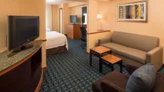 fairfield-inn-and-suites-by-marriott-portland-north