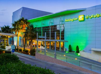 Holiday Inn Suites Kuwait Salmiya