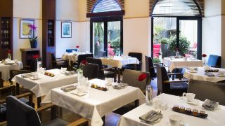 radisson-blu-champs-elysees-paris