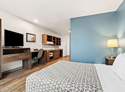 Woodspring Suites Denver Commerce City