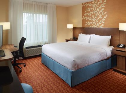 Fairfield Inn & Suites Fayetteville North