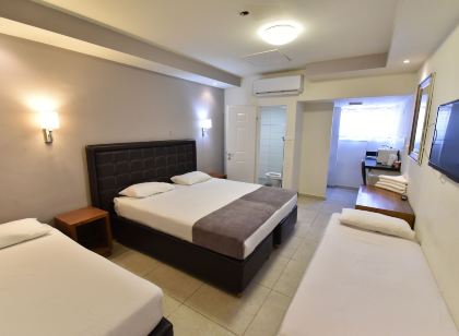 Hotel Maman