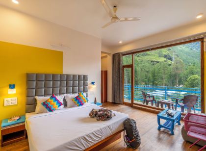 Gostops Kasol Plus, Manikaran Road - Private Rooms & Dorms