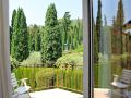 hotel-garden