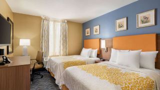 days-inn-by-wyndham-long-island-city