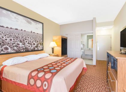 슈퍼 8 바이 윈덤 위치타 사우스