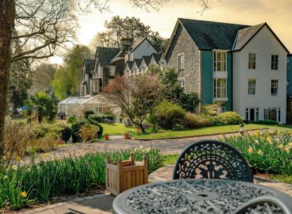 Lakeside Hotel and Spa