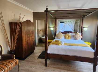 Villa Mexicana Guesthouse