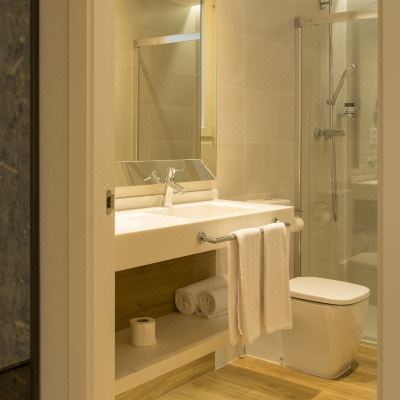 Basic Double Room Basic Double Room Icon BCN Promo Code