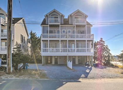 Bay-View Retreat w/ 5 Balconies in Bethany Beach!