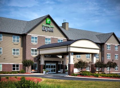 Holiday Inn Express & Suites GREEN BAY EAST by IHG