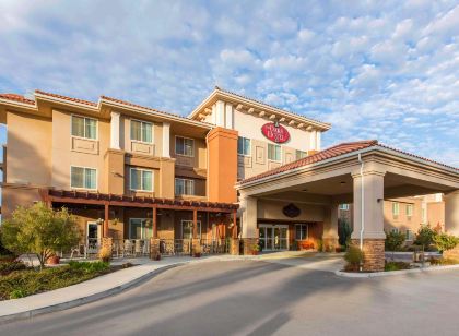 The Oaks Hotel & Suites