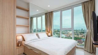 panoramic-sea-city-and-mountain-views-by-city-garden-tower