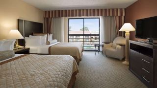 wyndham-el-paso-airport-hotel-and-water-park
