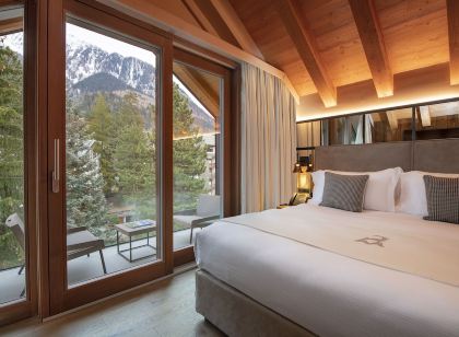 Le Massif Hotel & Lodge Courmayeur the Leading Hotels of the World